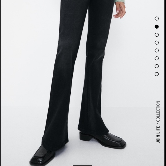 Zara Hi Rise Flare Jeans NWT - Picture 3 of 6